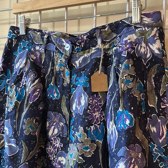 Vintage linen floral print Bermuda shorts by Collection Point of View - Picture 2 of 7